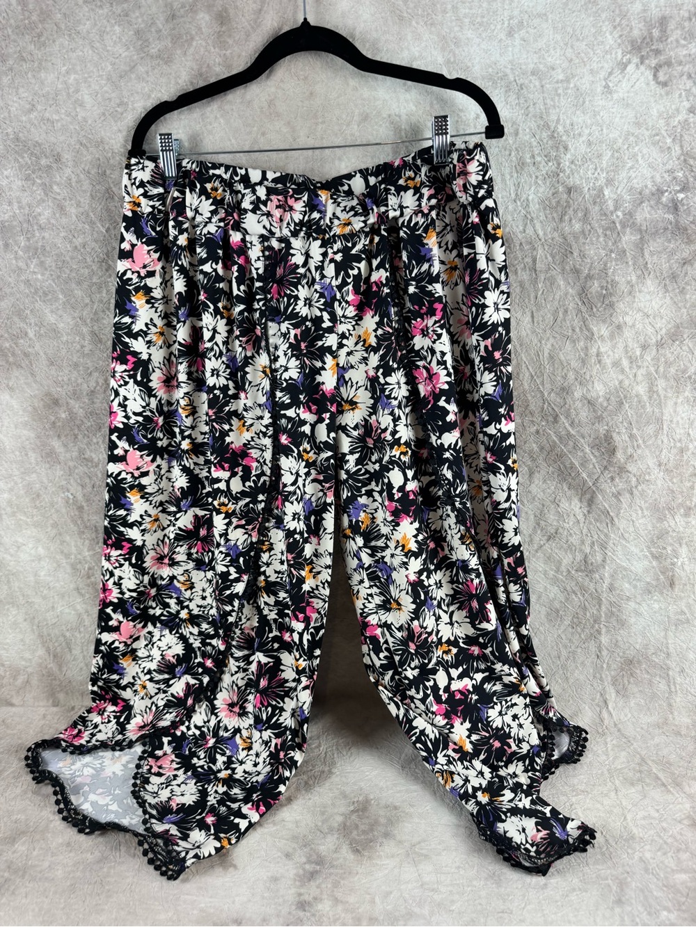 Robert Louis Black Wide-Leg Pants with Pink, Purple & White Floral Print XL